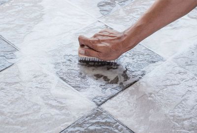 When to Use a Professional Tile Cleaning Company